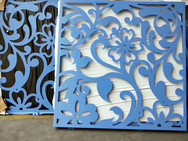 臨朐鋁單板廠家?guī)Т蠹伊私庖幌履粔︿X單板的安裝有哪些要求？